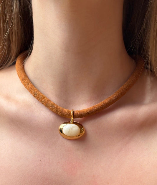 Colar Spring Serene Caramelo