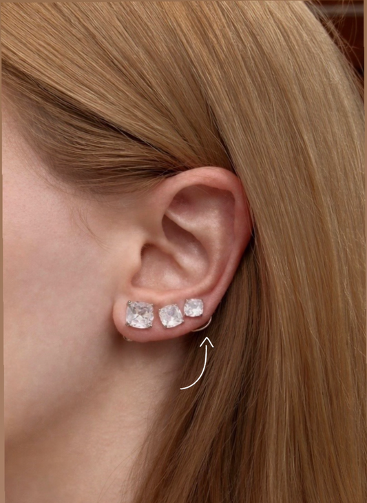 Brinco Ponto De Luz quadrado Prata´P