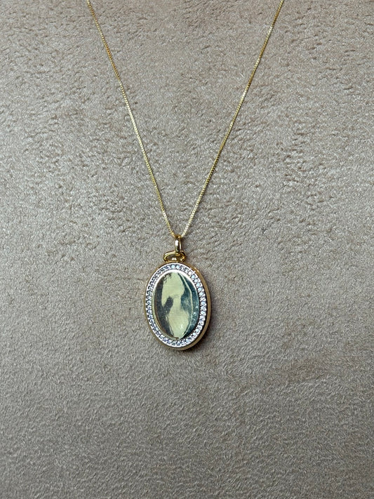 Colar Relicário Feu