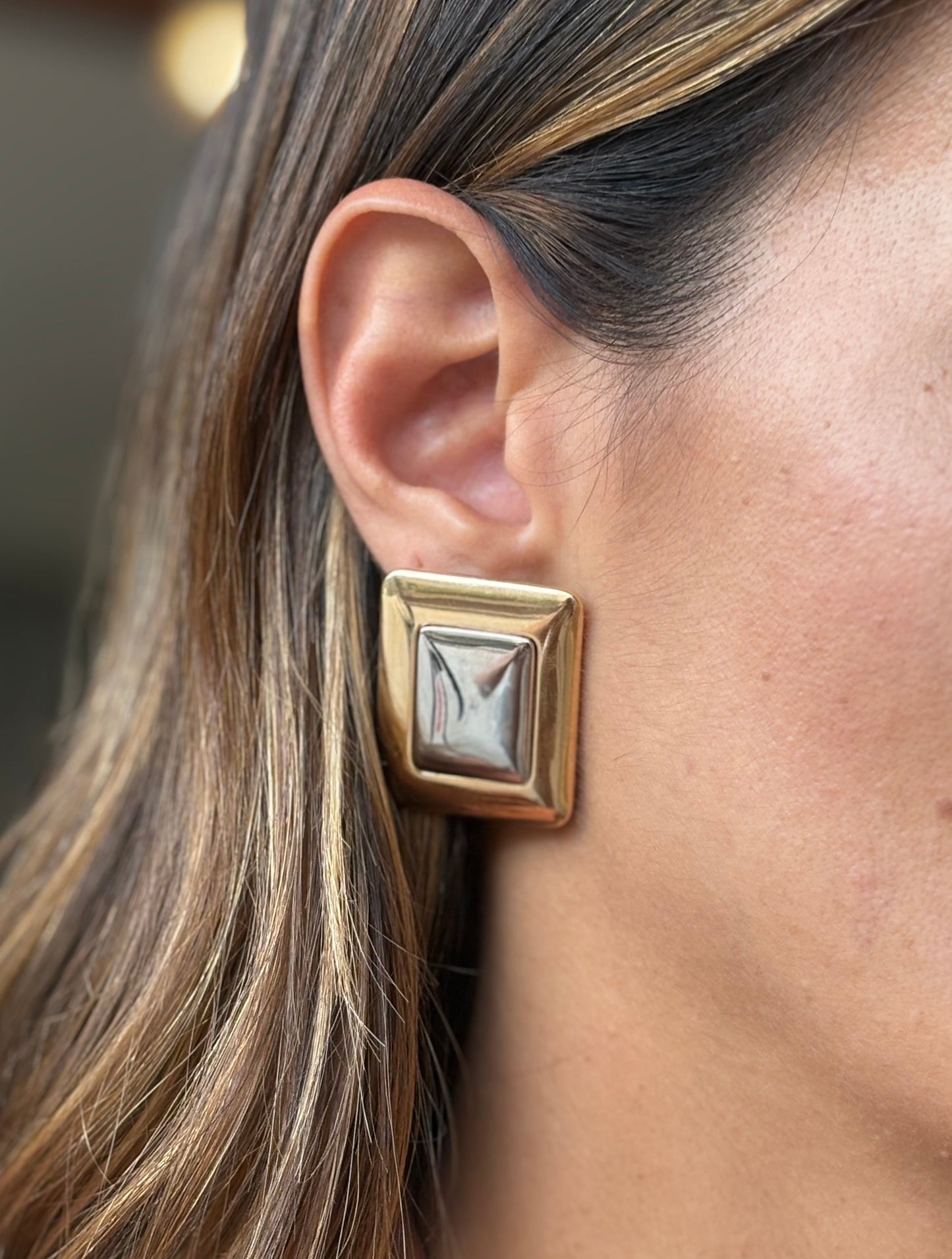 Brinco Quadrado Duo