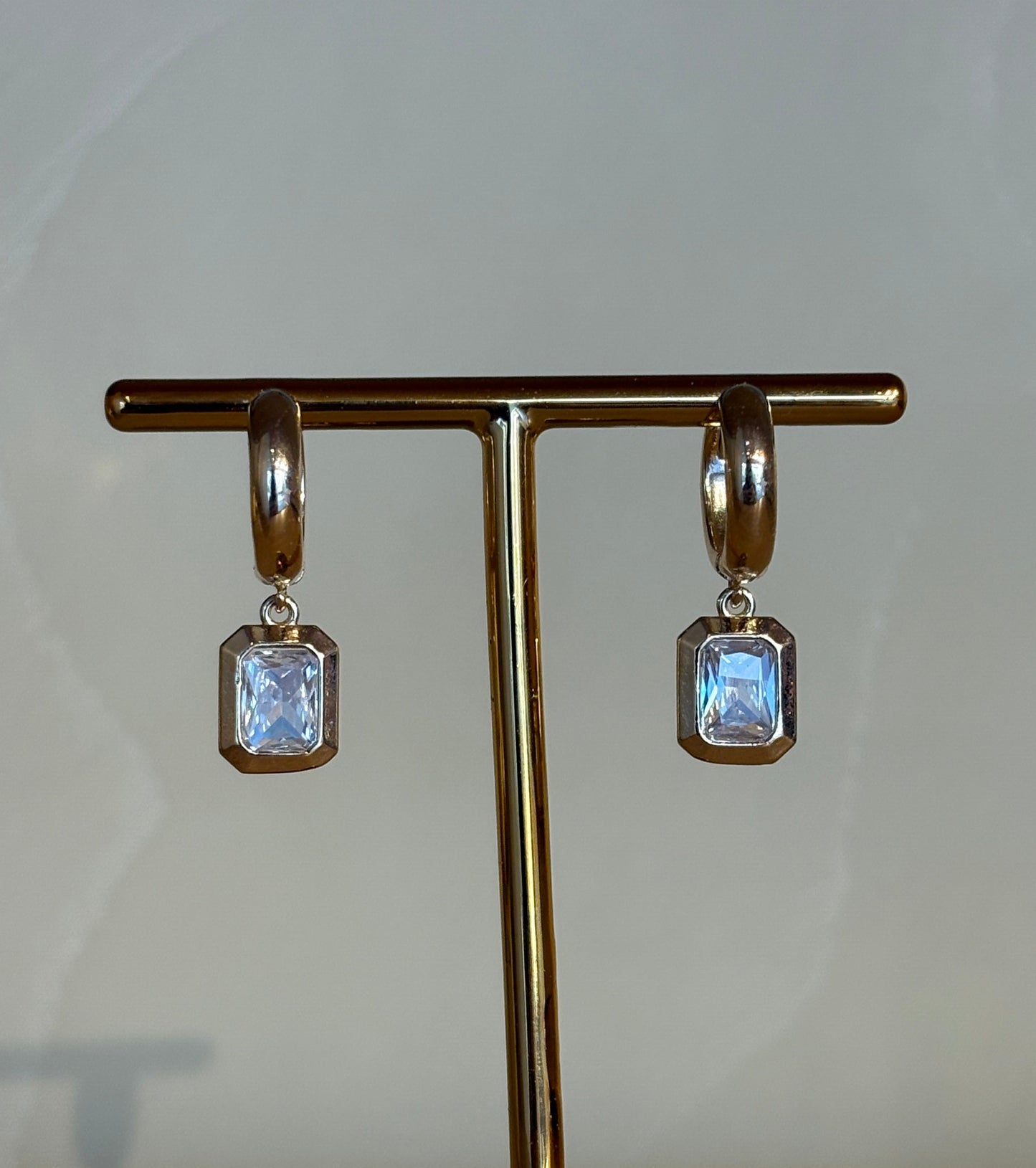 Brinco Argola Pingente Ponto Fe Luz Isla Dourado