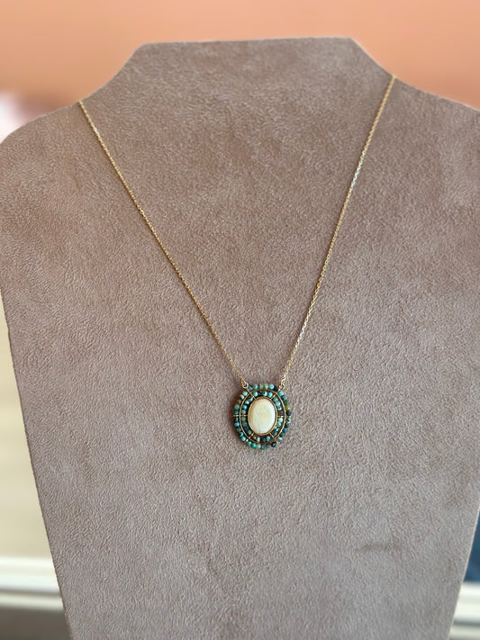 Colar Bottom Turquesa Africana com Amazonita Bege