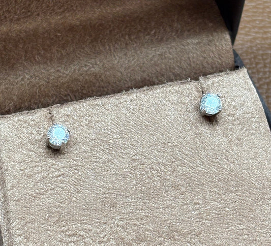 Brinco solitário Moissanite 5mm