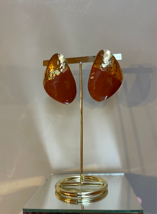 Brinco Face Esmaltado Camel