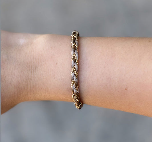 Pulseira Serene Fio Seda Com Bolinhas Cinza