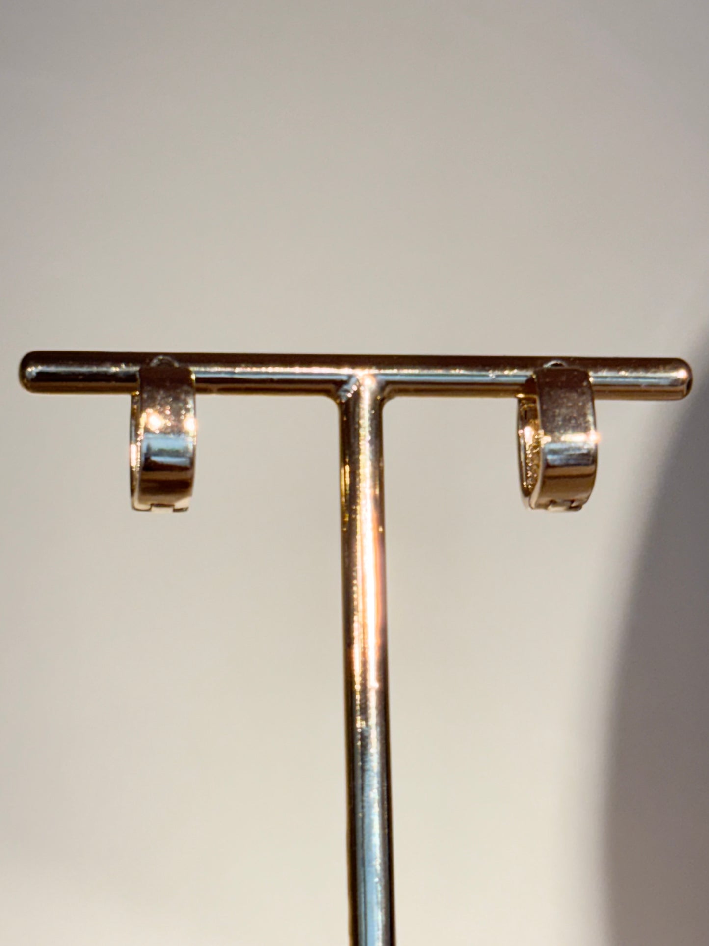 Brinco Argola Serene Quadrada P