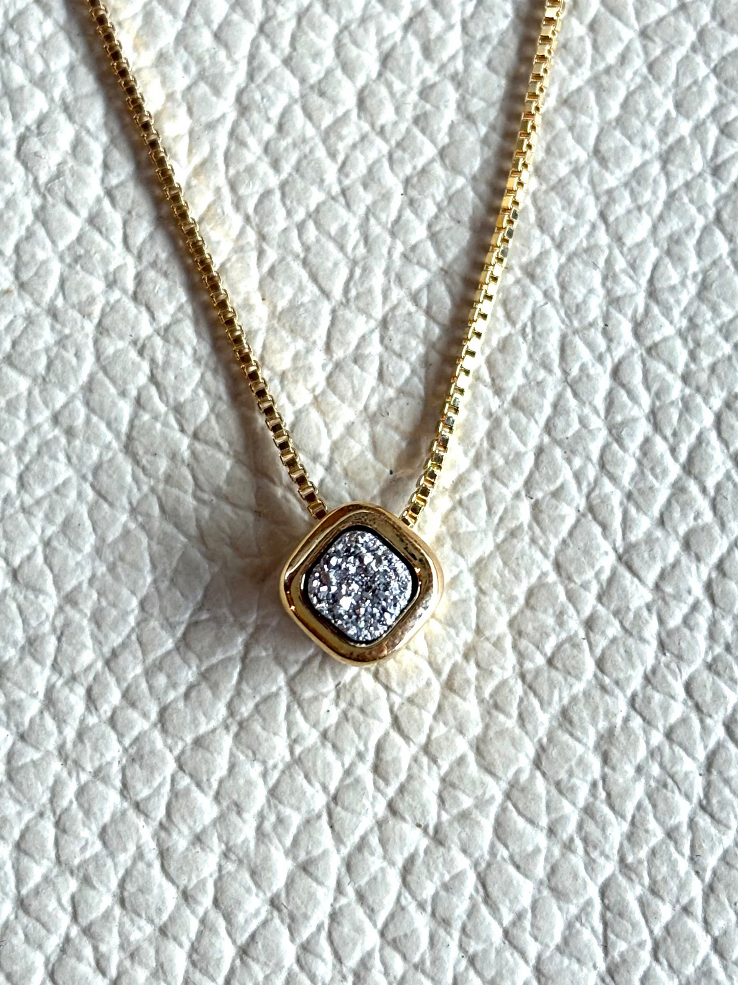 Colar Losango Drusa Platina