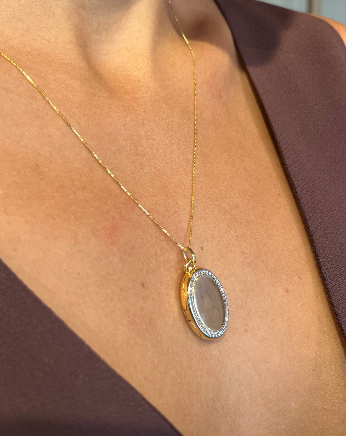 Colar Relicário Feu