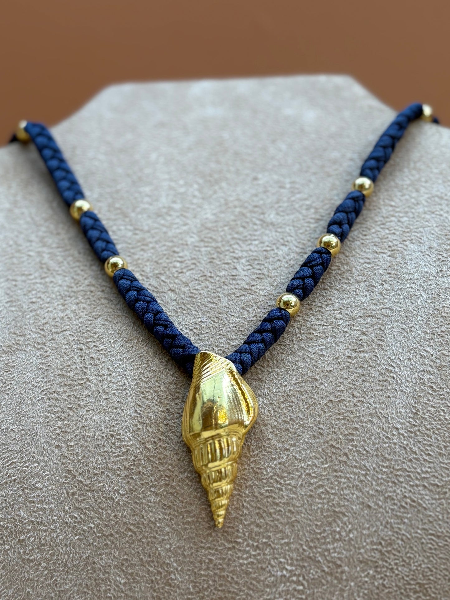 Colar Isla Tecido Shell Marinho