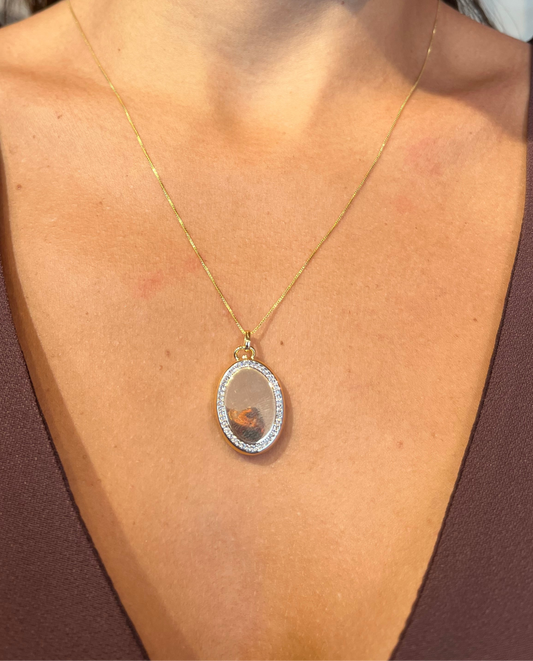 Colar Relicário Feu