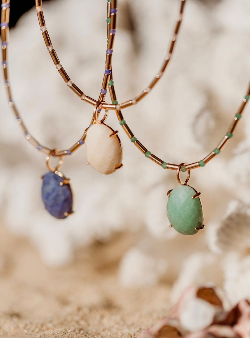 Colar Lá Isla Feldspato