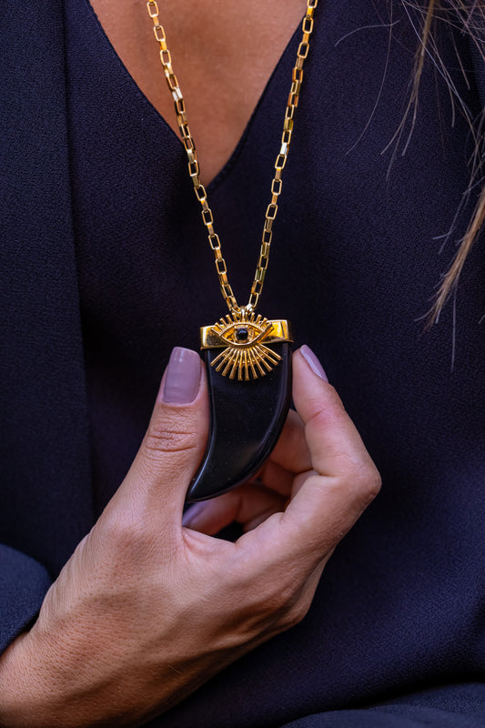 Colar Longo Pingente Dente Com Olho Grego Preto