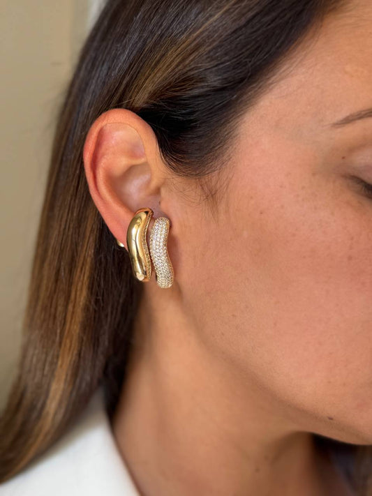 Brinco Earcuff Luz Cravejado Dourado