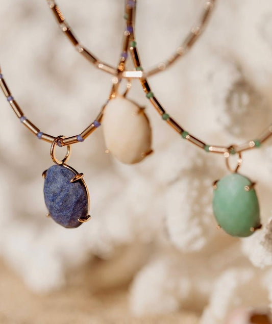 Colar Lá Isla Feldspato