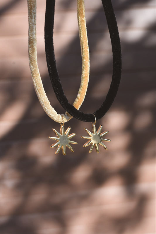 Colar Camurça Preto Sun