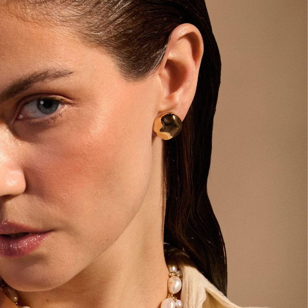 Brinco Petit Martelado Dourado