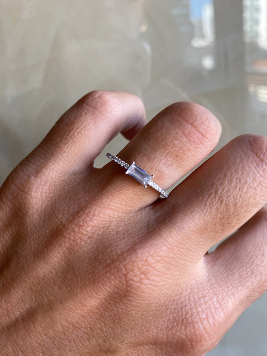 Anel Retangular cravejado Gigi 16