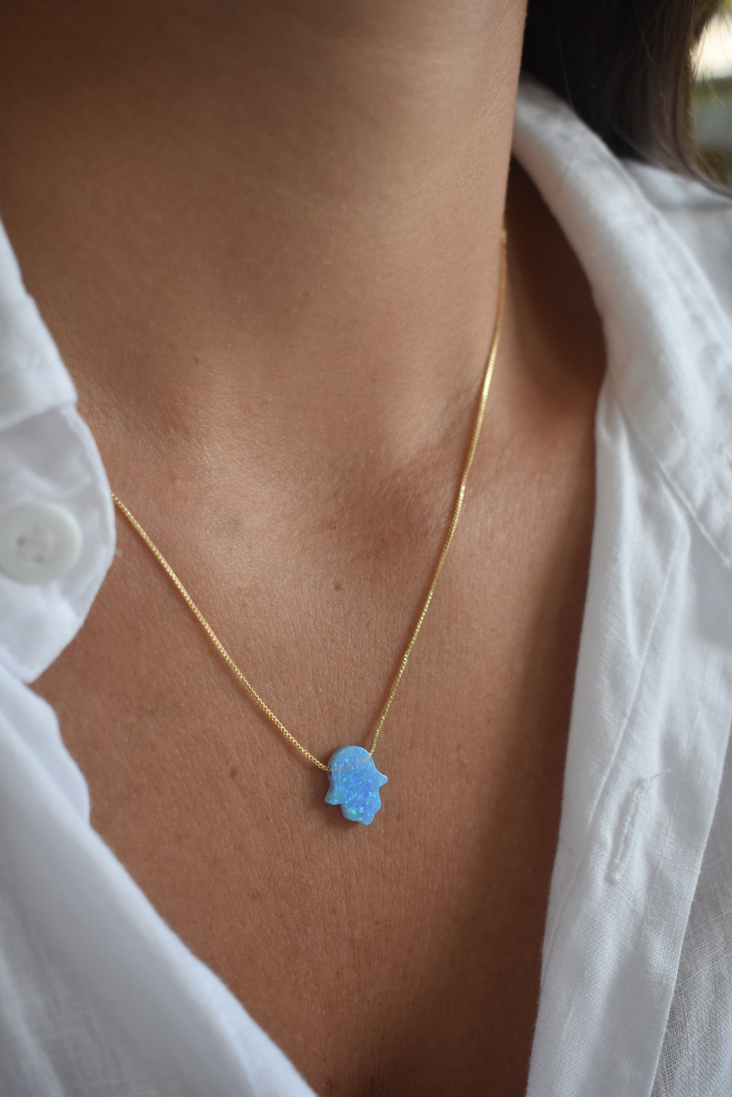 Colar Hamsa Opala Azul Dourado