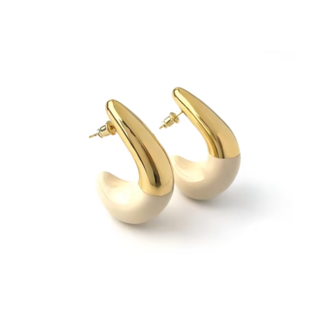 Brinco Cris esmaltado off white