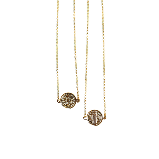 Colar Escapulário São Bento Dourado