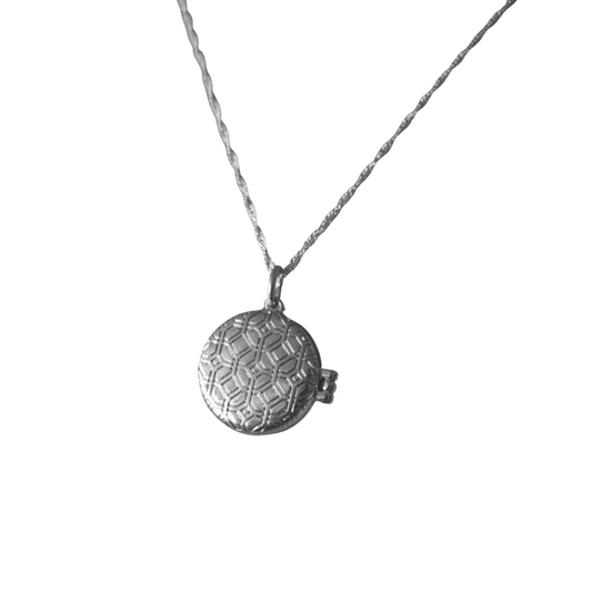 Colar Relicário Vintage Prata