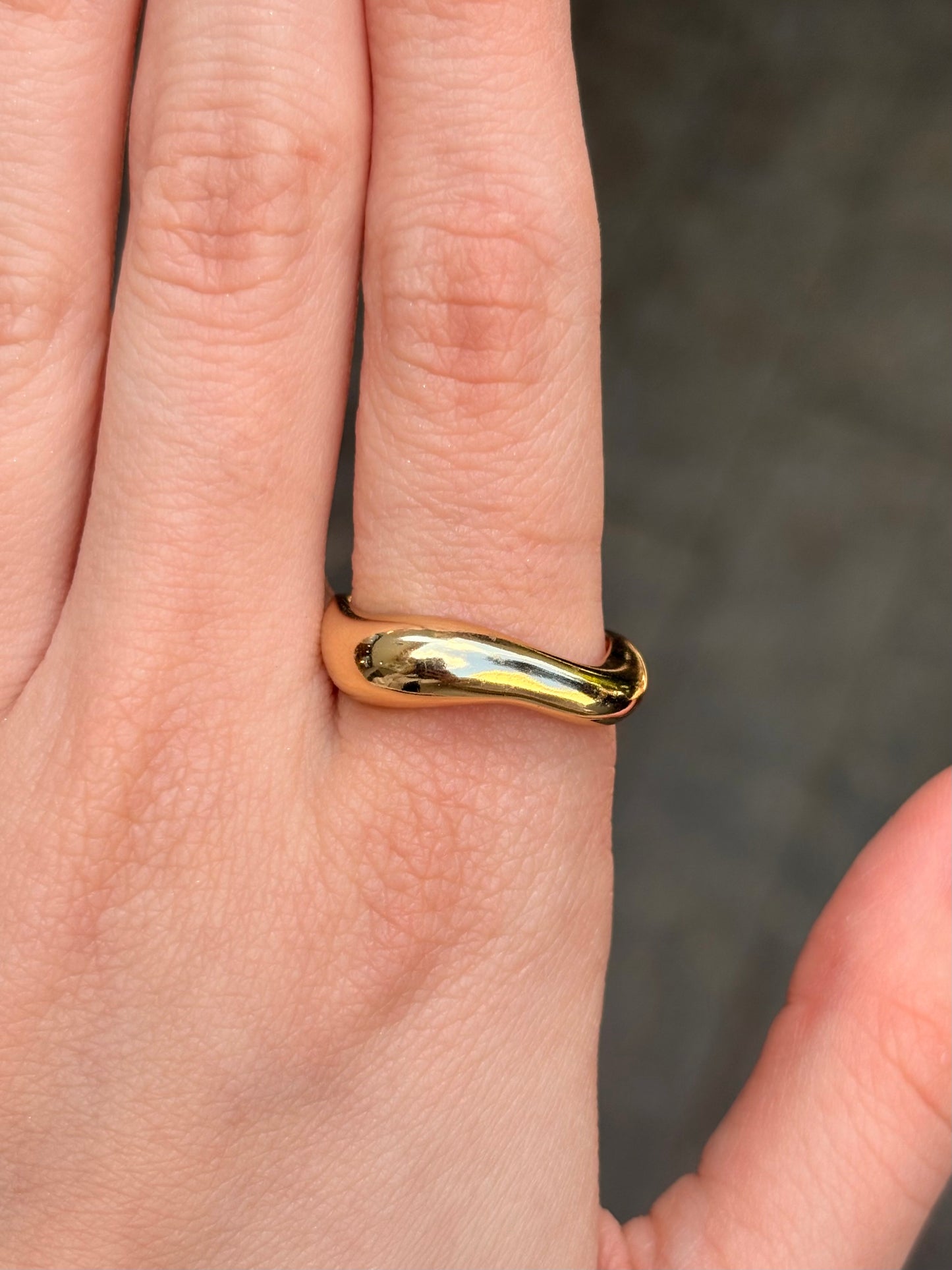Anel wave caze dourado 19