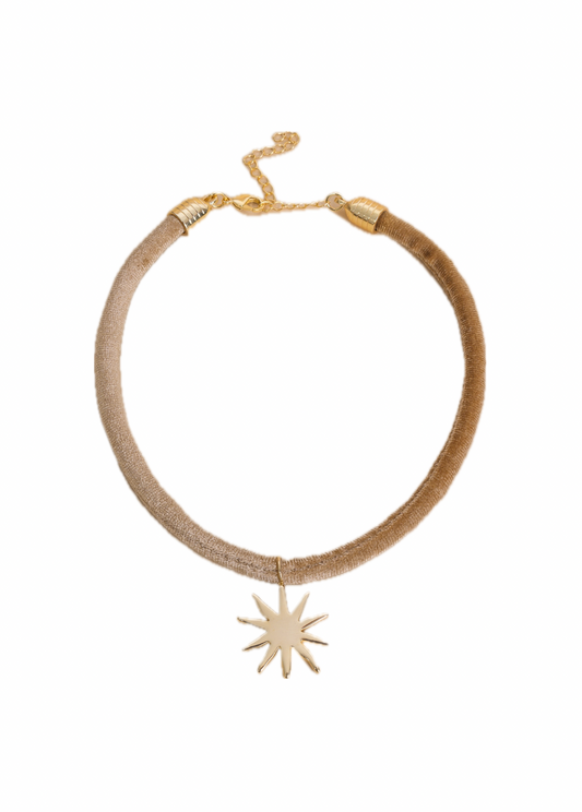 Colar Camurça Dourado Sun