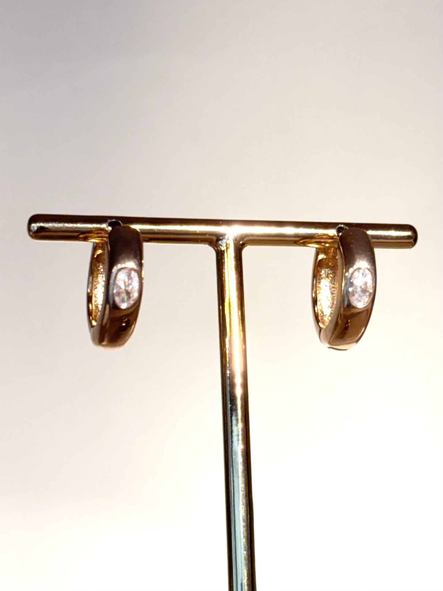 Brinco Argola Bold Ponto de luz