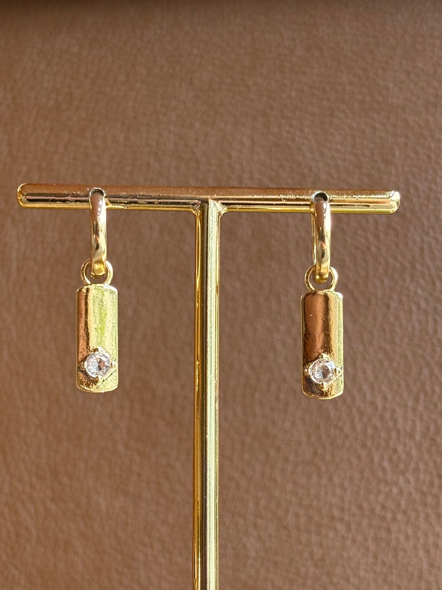 Brinco Mini Argola Serene Ponto De Luz M