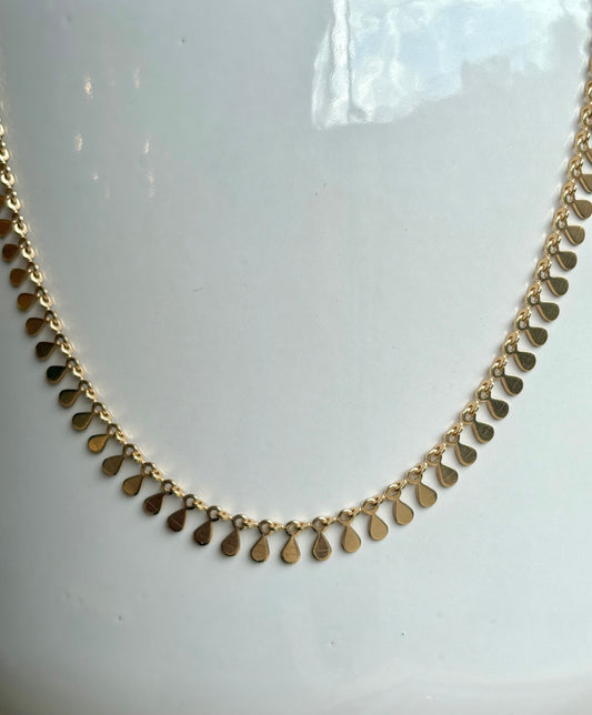 Colar Curto Gotinhas Achatadas
