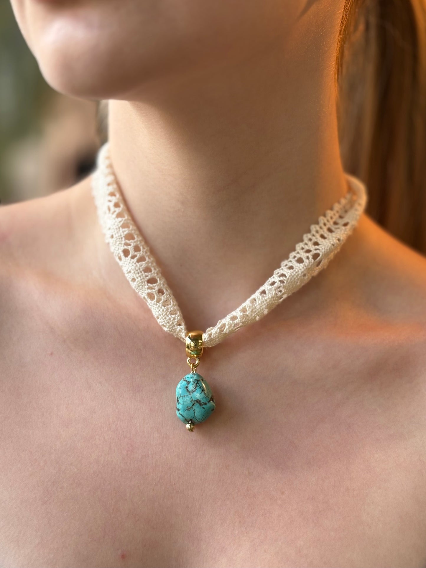 Colar Choker Renda Com Turquesa