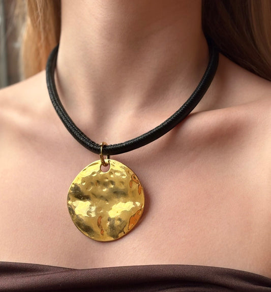Choker Lidi Couro Pingente Orgânico