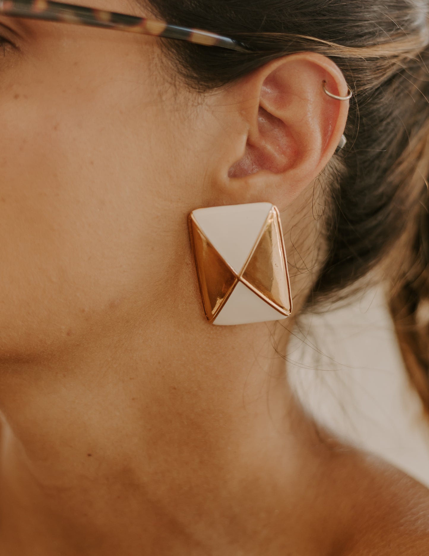 Brinco Retangle Esmaltado Off