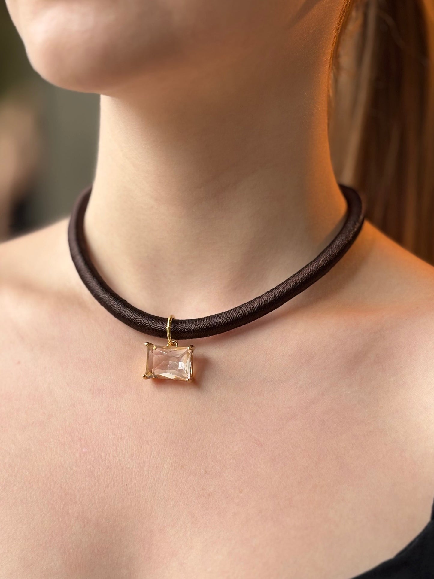 Colar Choker Gaya Trufa Cristal Transparente