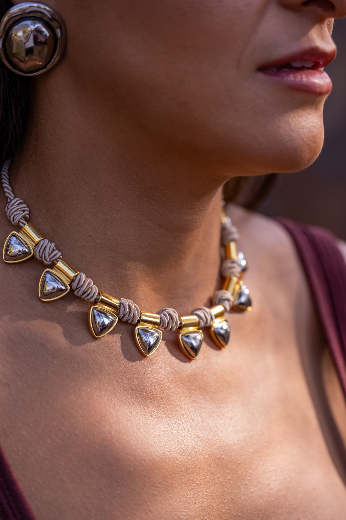 Colar Corda Off Com Triângulos