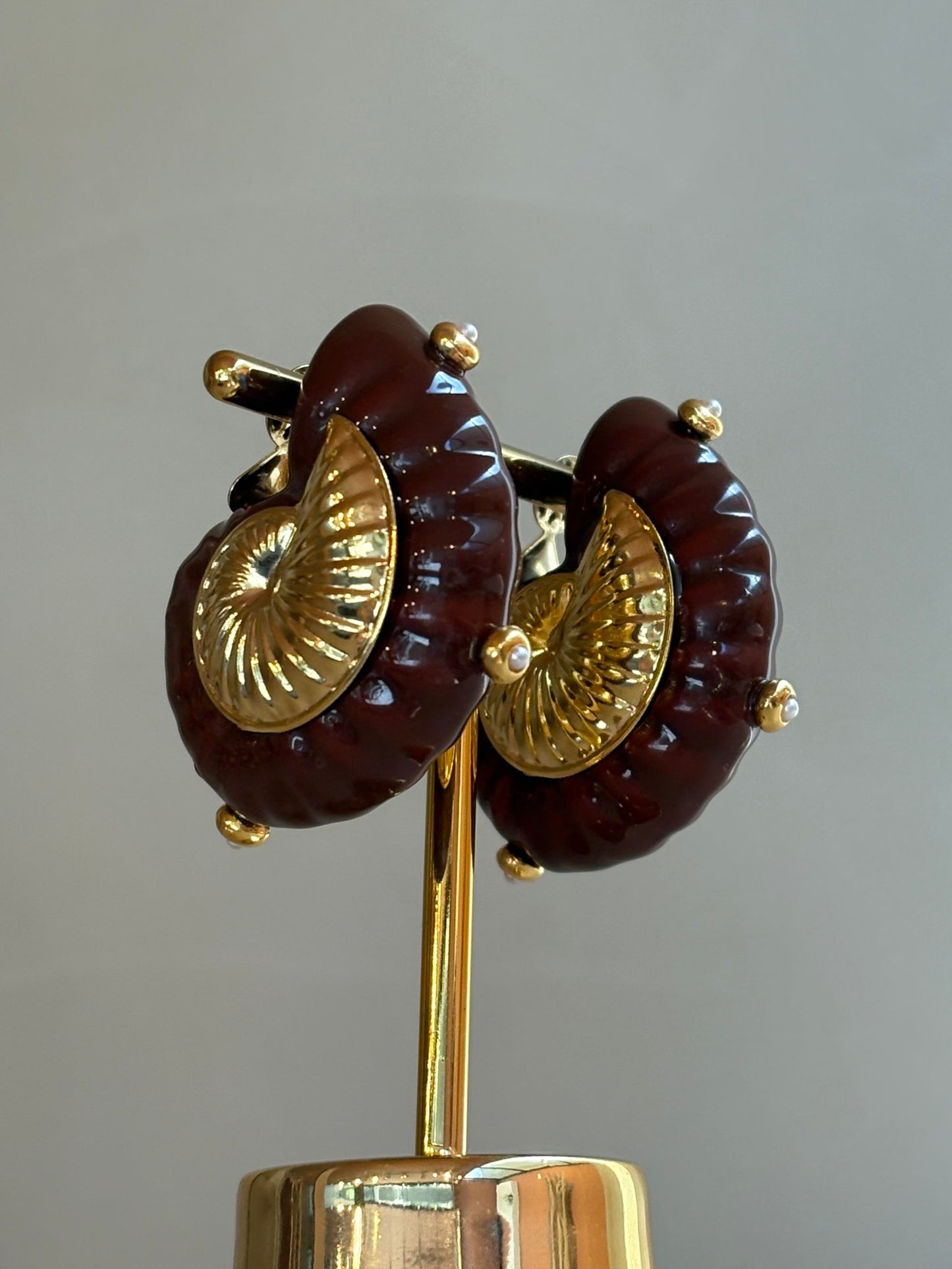 Brinco Verano Shell Marrom