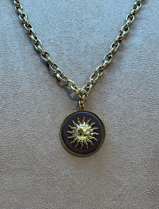 Colar Pingente Couro Solar