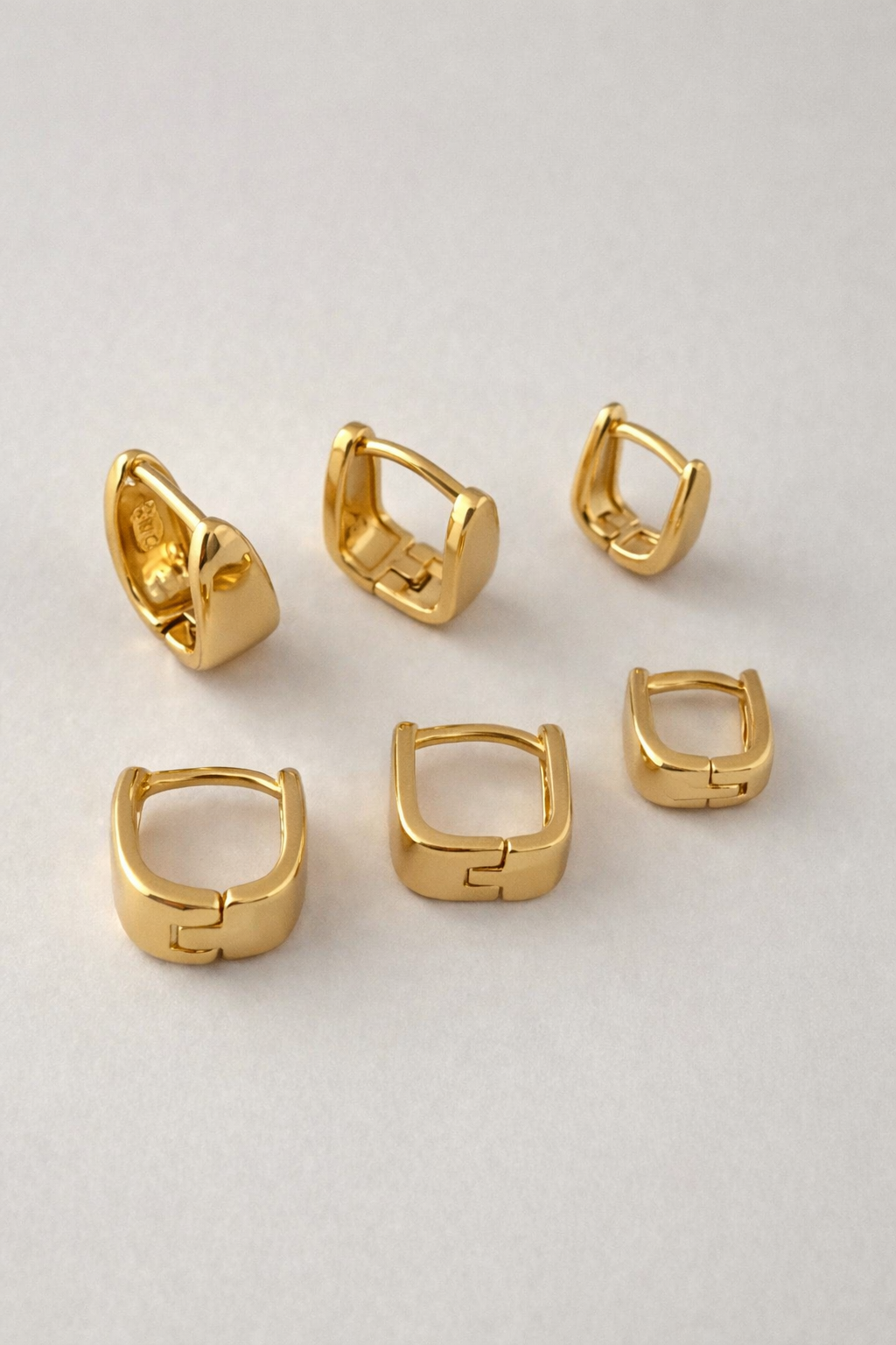 Brinco Argola Serene Quadrada M