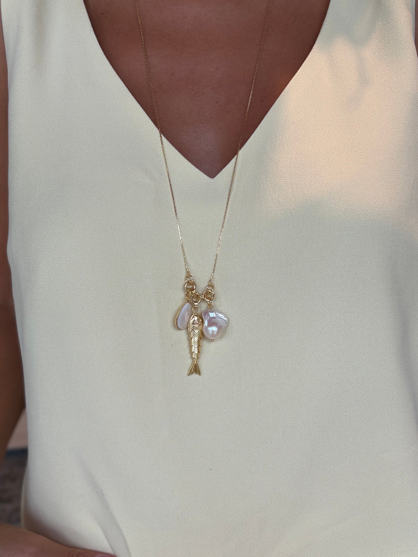 Colar Longo Peixe Com Pérolas