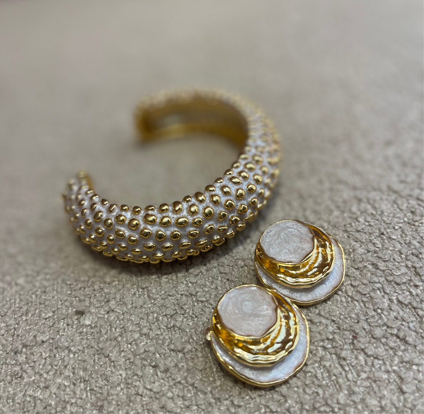 Bracelete Rígido Trama Off