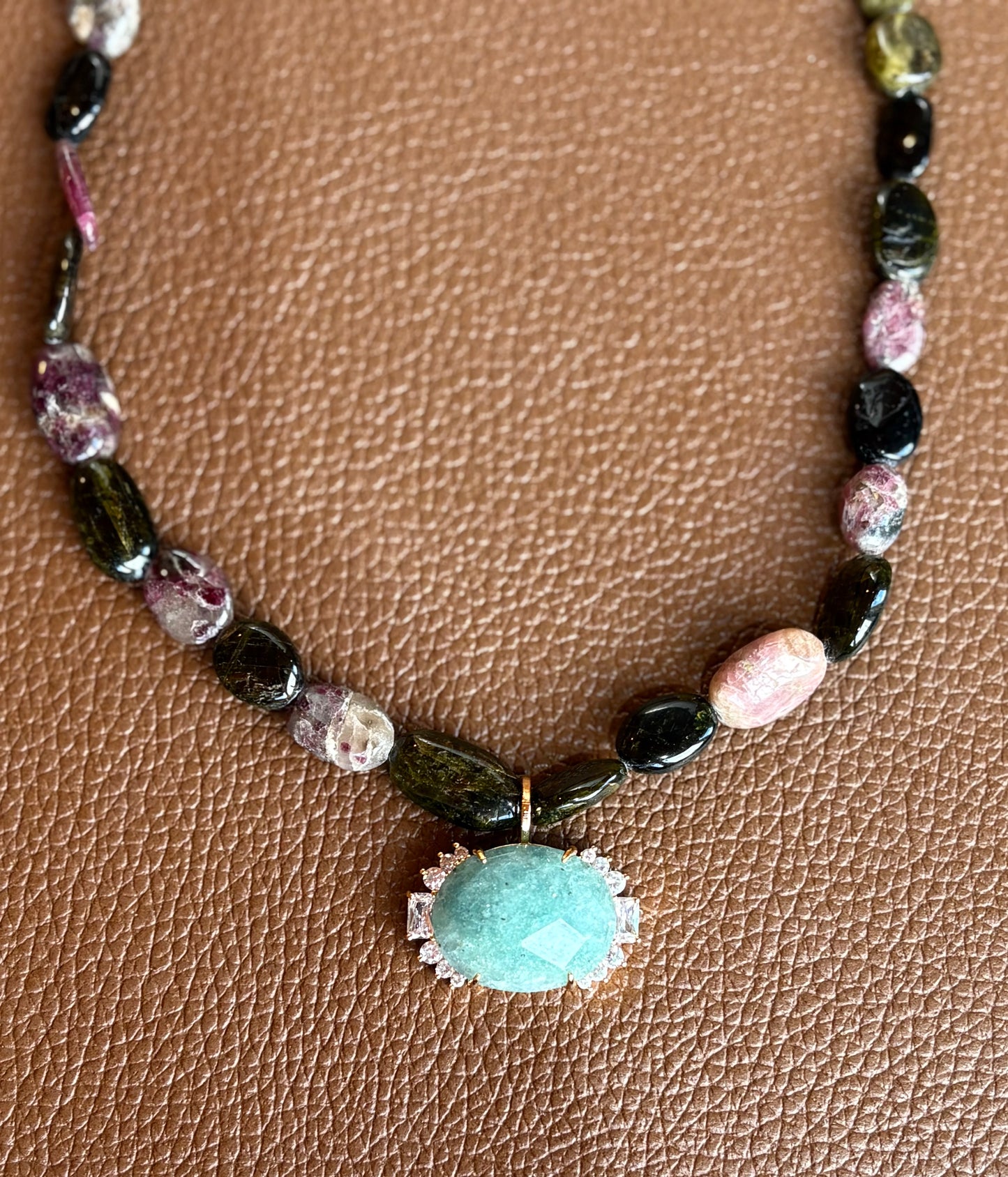 Colar Serene Turmalina Melancia com Aventurina Verde