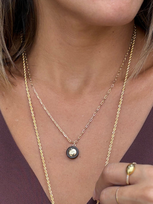 Colar Summer Lá Isla Resina Círculo Marrom