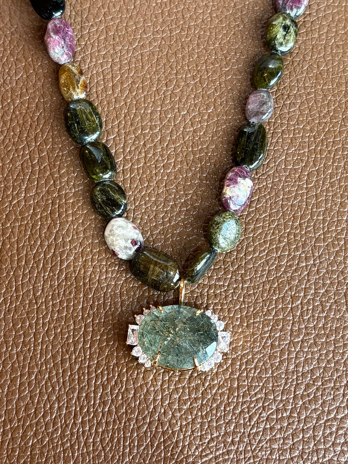 Colar Serene Turmalina Melancia com Labradorita