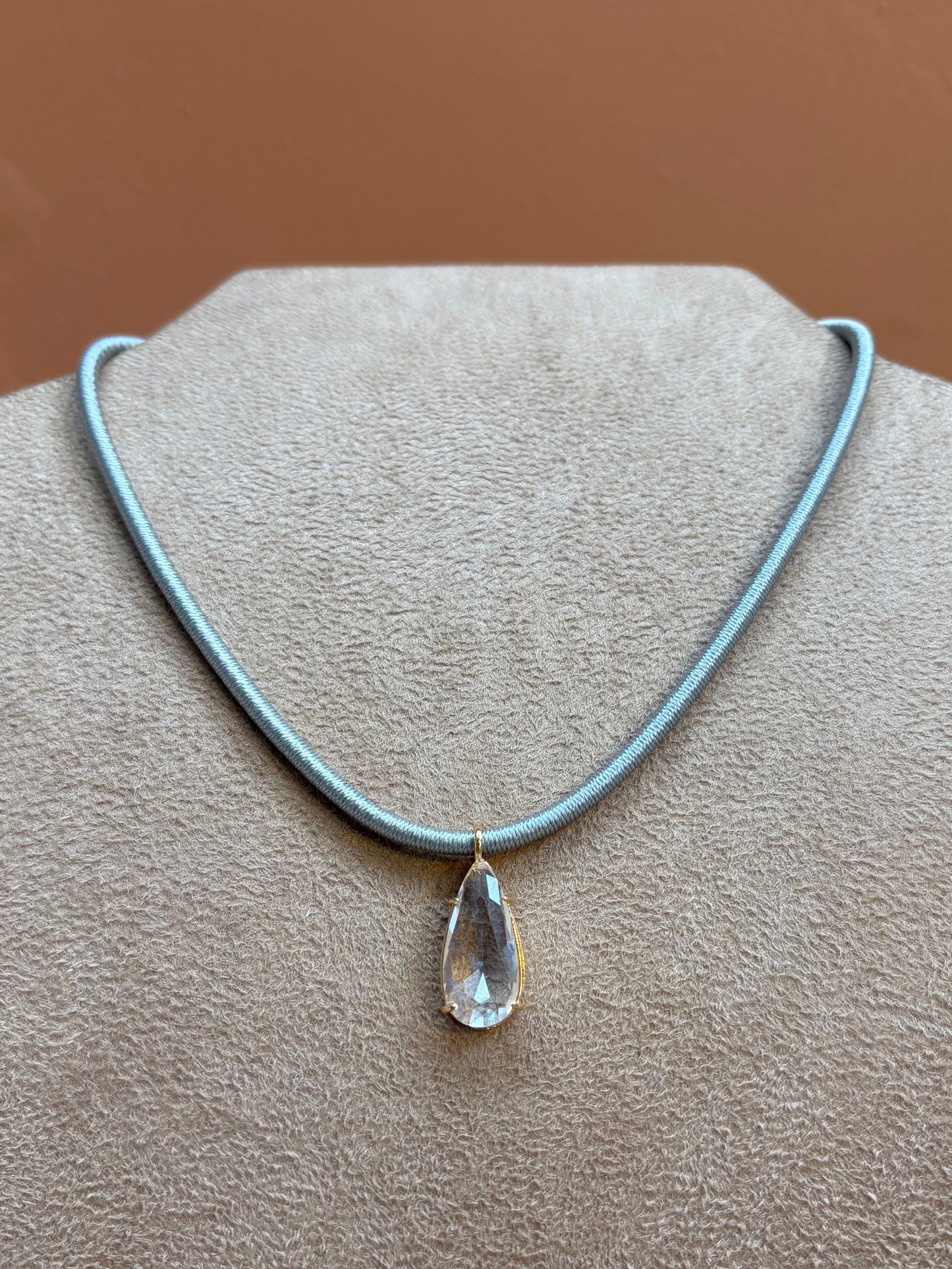 Colar Corda Silver Gota Cristal