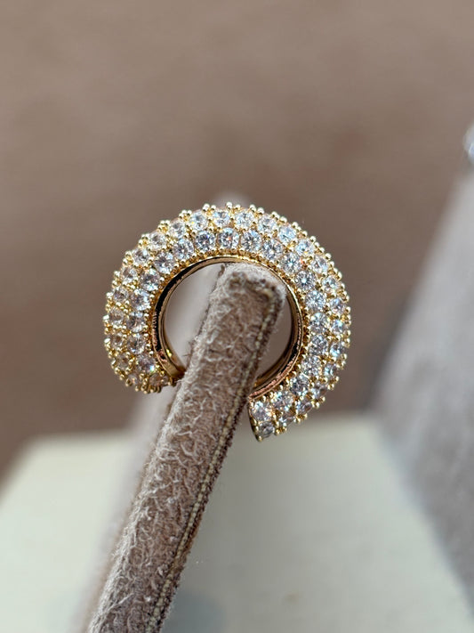 Brinco Piercing Isla Cravejado Dourado M