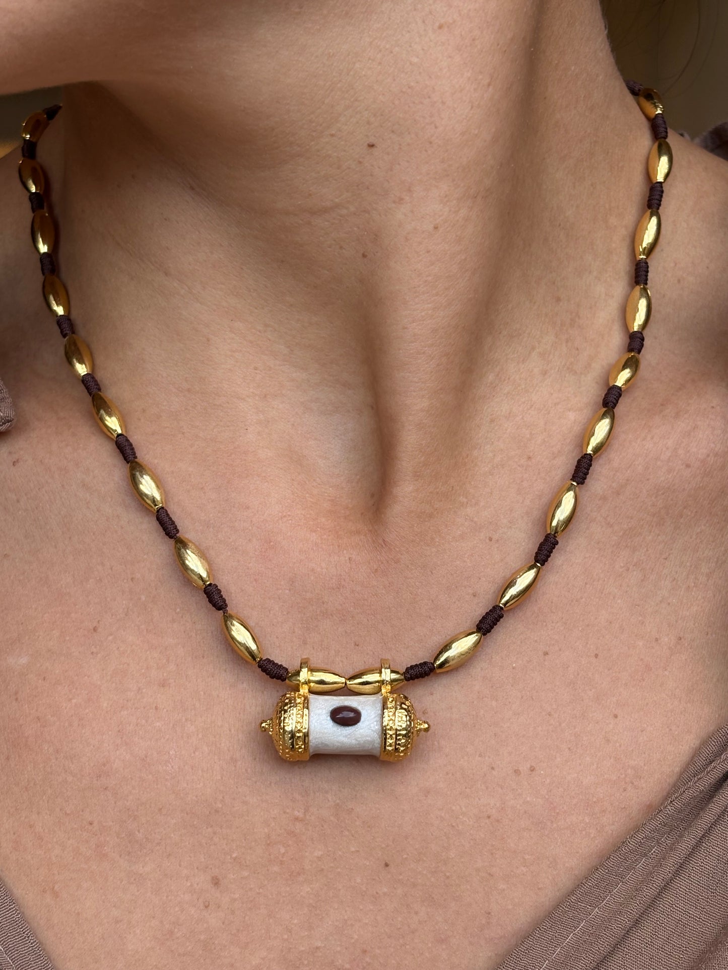 Colar Tecido Contas Pingente Perolado