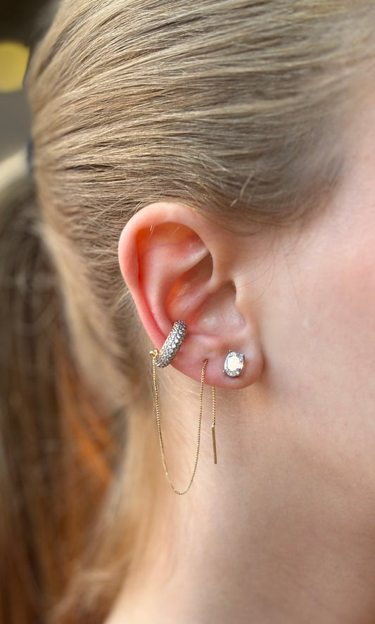 Brinco piercing fio argola cravejada